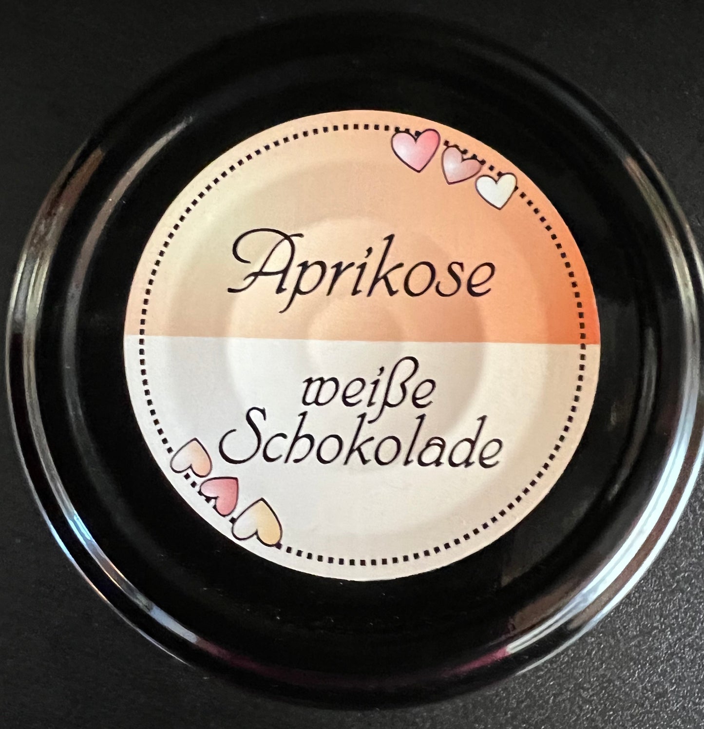 Aprikose mit weißer Schokolade